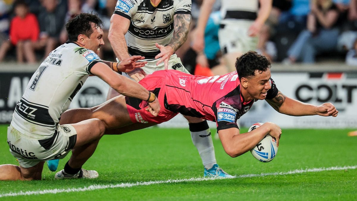 Ryan Carr backs Daejarn Asi and Tom Weaver following tough Castleford Tigers start