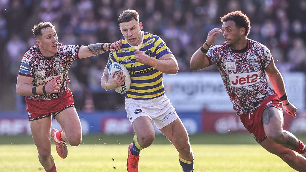 Warrington Wolves battle past improved Leigh Leopards