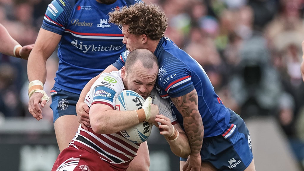 Wigan Warriors into Challenge Cup semis after costly Wakefield Trinity card