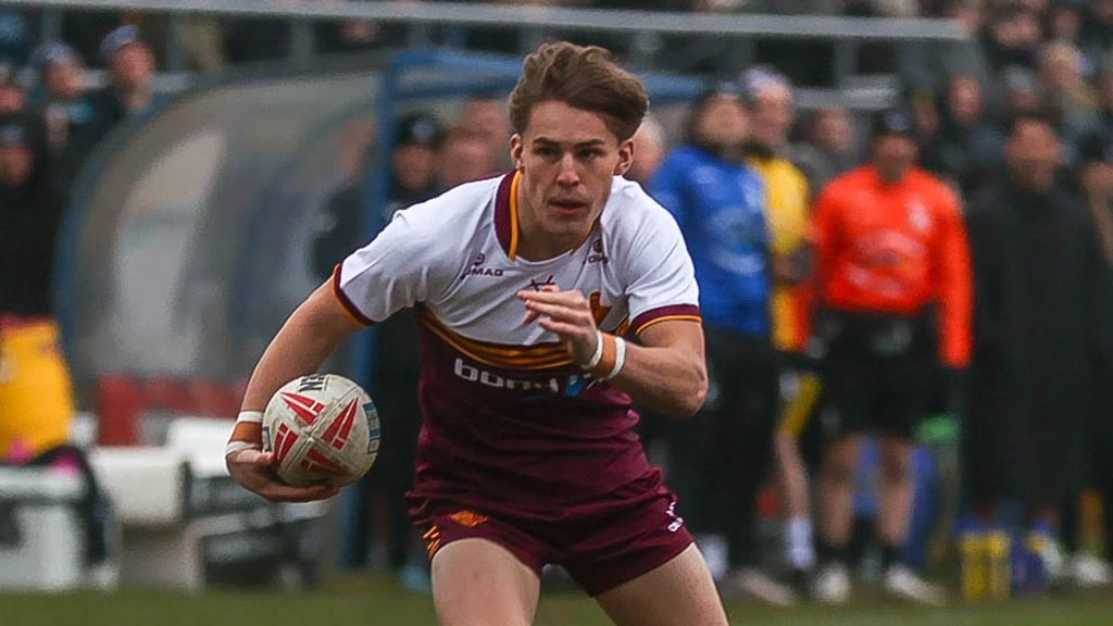 Rochdale Hornets bring in Huddersfield Giants youngster