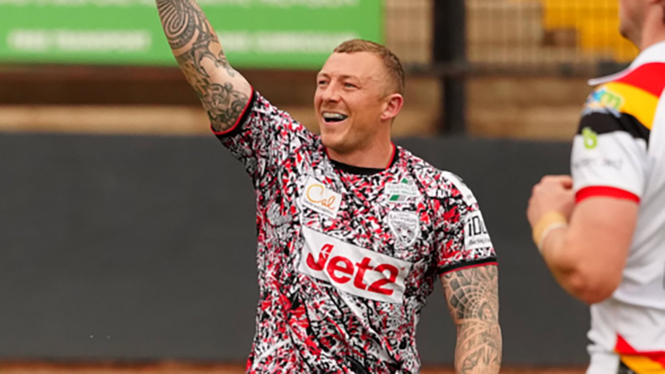 ‘Inspirational’ Josh Charnley hailed after breaking Super League record