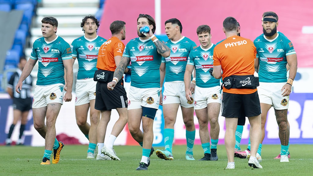 St Helens ignoring 'outside noise' surrounding top-six bid
