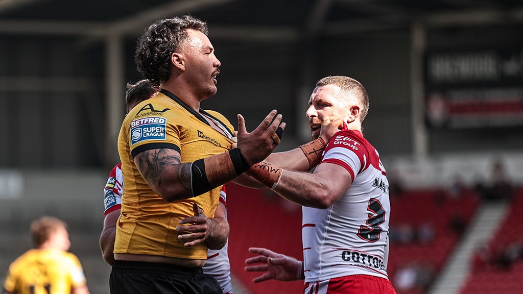 Jackson Hastings sent off but St Helens ease past Castleford Tigers