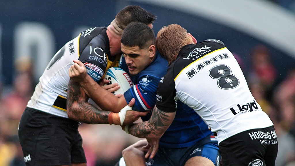 Wakefield Trinity handle ‘tension’ on first step to home play-off tie