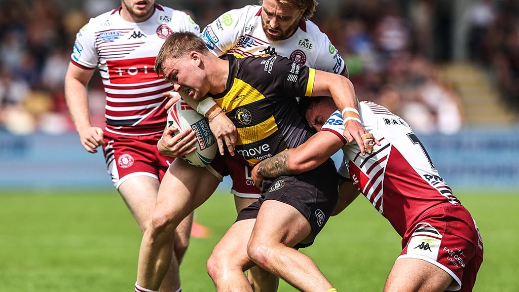 Oli Field signs long-term contract with York Knights